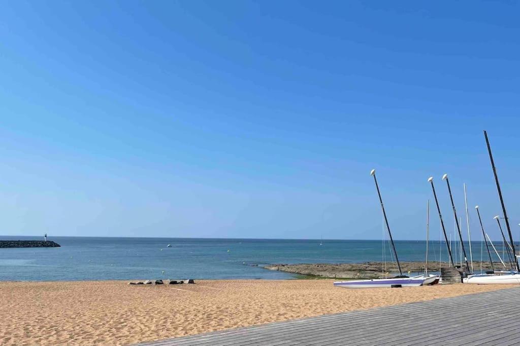 Studio En Residence La Baie De L Adon Saint-Gilles-Croix-de-Vie Exteriör bild